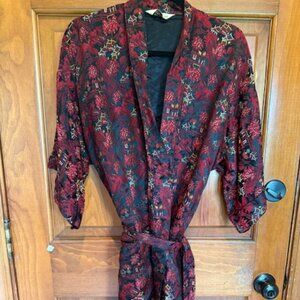 Vtg Kimono Robe Black/Red Multicolor Silk Tapestry Women's Jacket robe One size